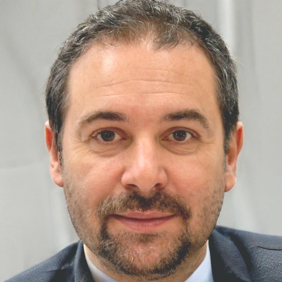 Ritratto di Matteo Sinclair, esperto in digitalizzazione dei processi